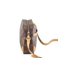 Louis Vuitton Trocadero 27 Right