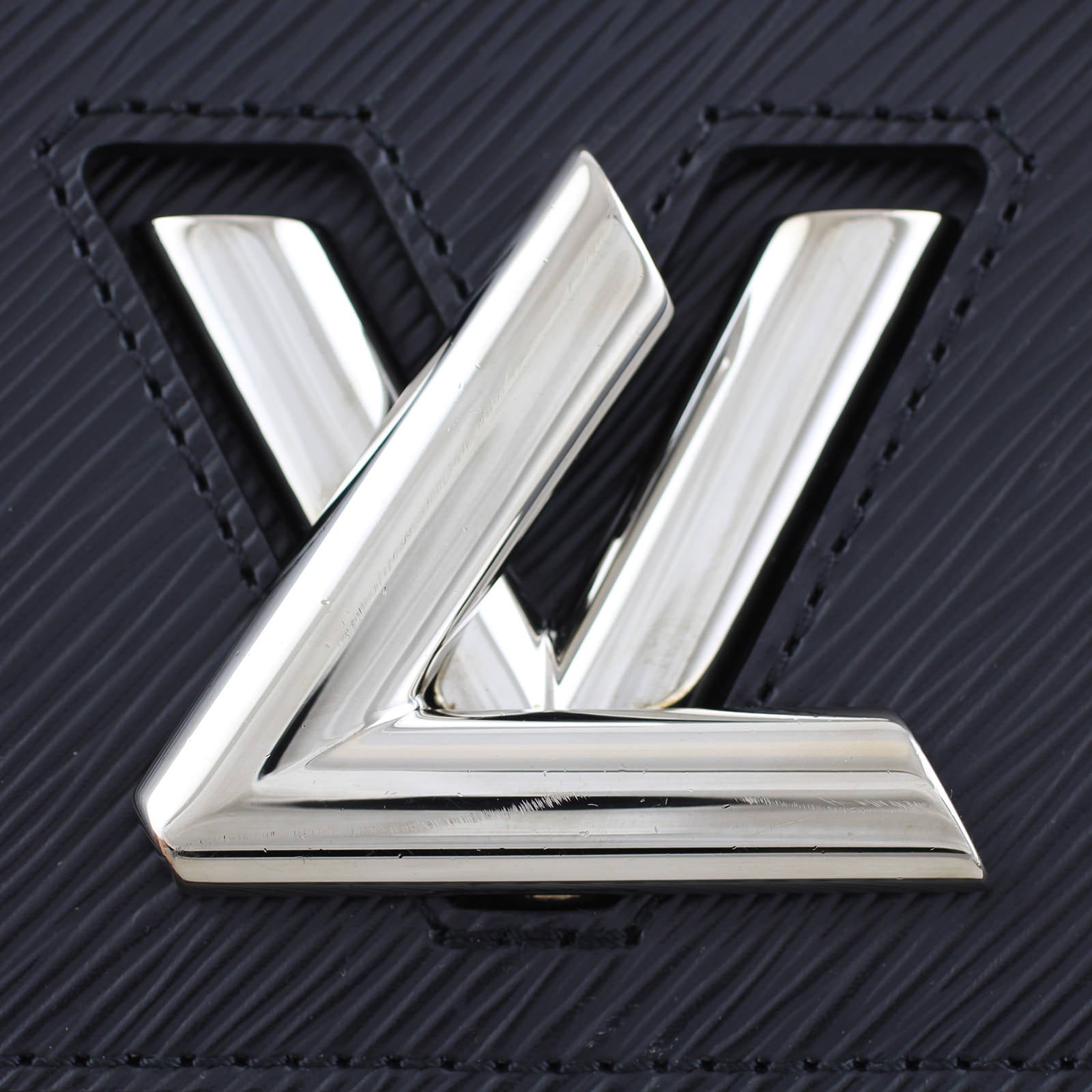 Louis Vuitton Twist Epi PM Turn Lock