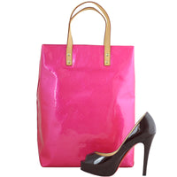 Louis Vuitton Reade MM Vernis Monogram Scale