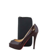 Louis Vuitton Vertical Zippy Wallet Taurillon Scale