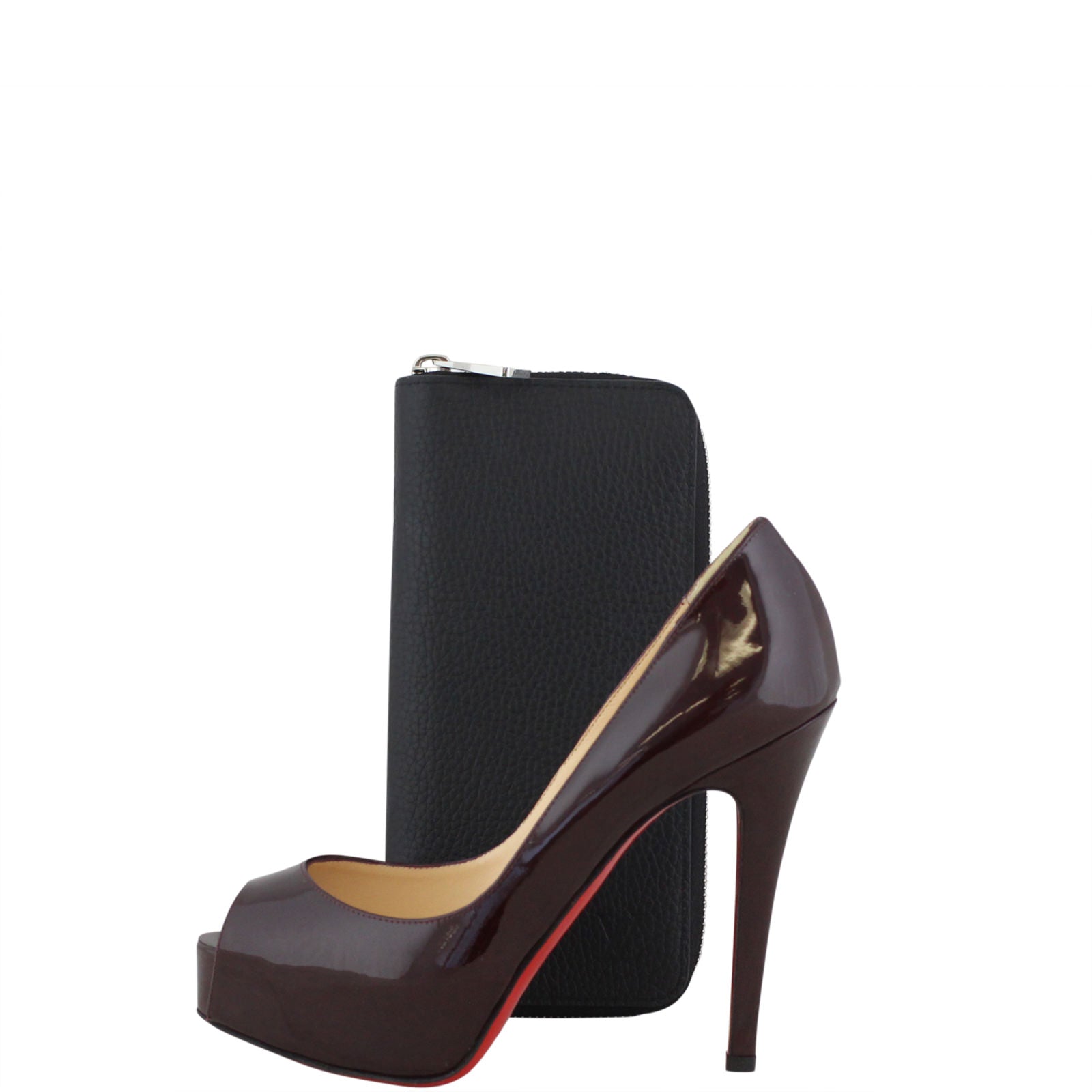 Louis Vuitton Vertical Zippy Wallet Taurillon Scale