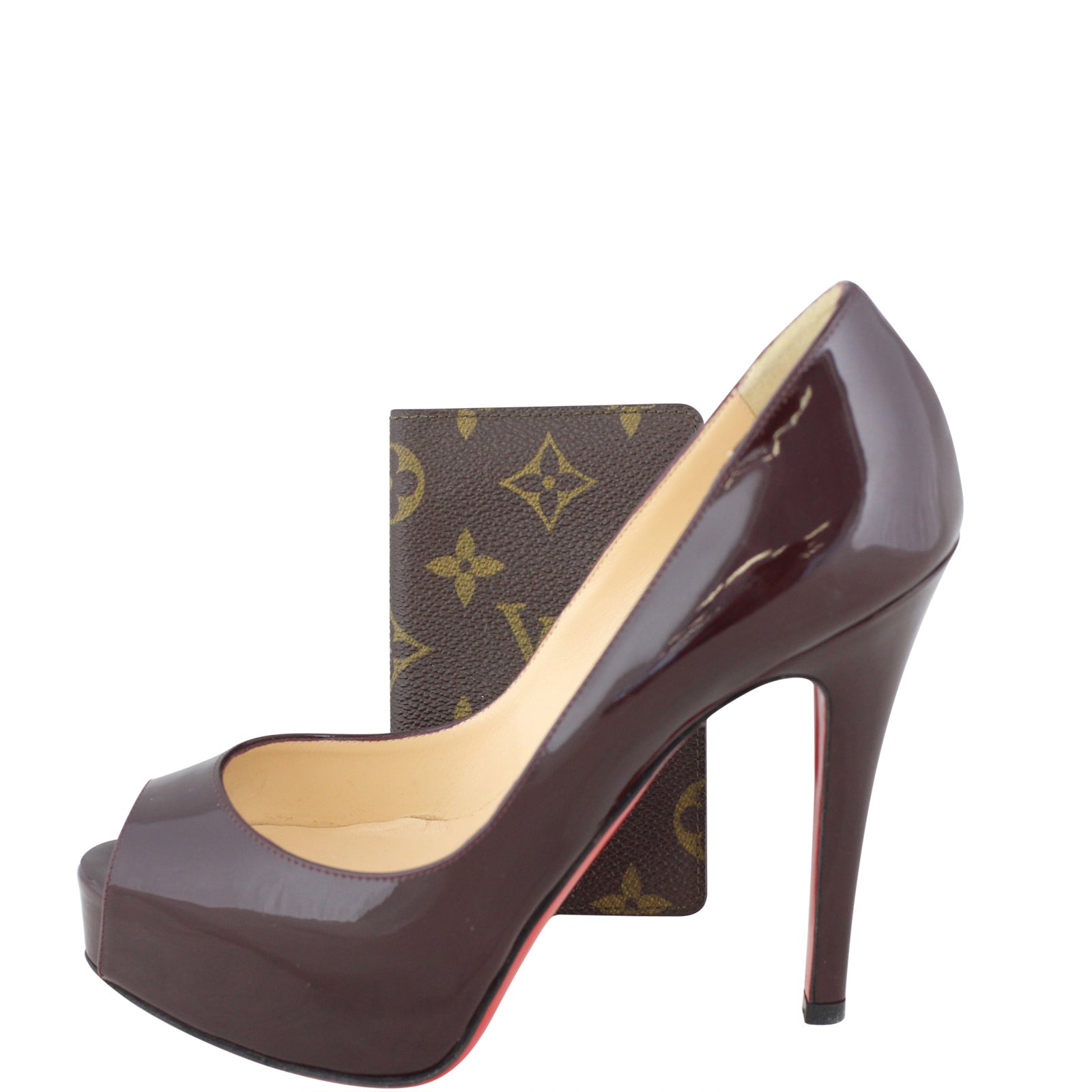 Louis Vuitton Card Holder Monogram Scale