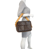Louis Vuitton Viva Cite GM mannequin