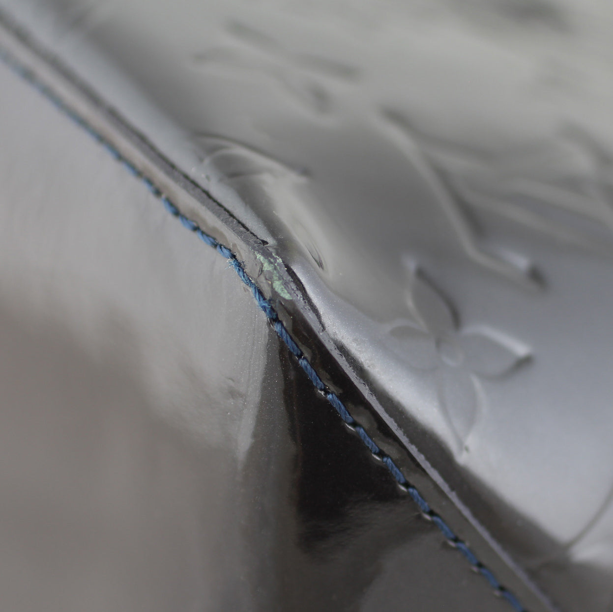 Louis Vuitton Wilshire GM Monogram Vernis Lining