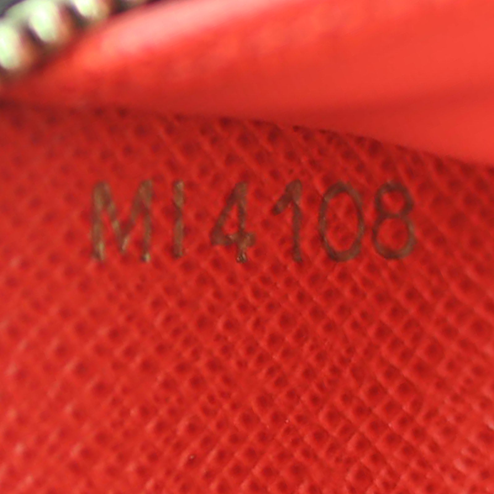 Louis Vuitton Zippy Epi Organizer Code