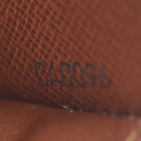 Louis Vuitton Zippy Wallet Monogram Code