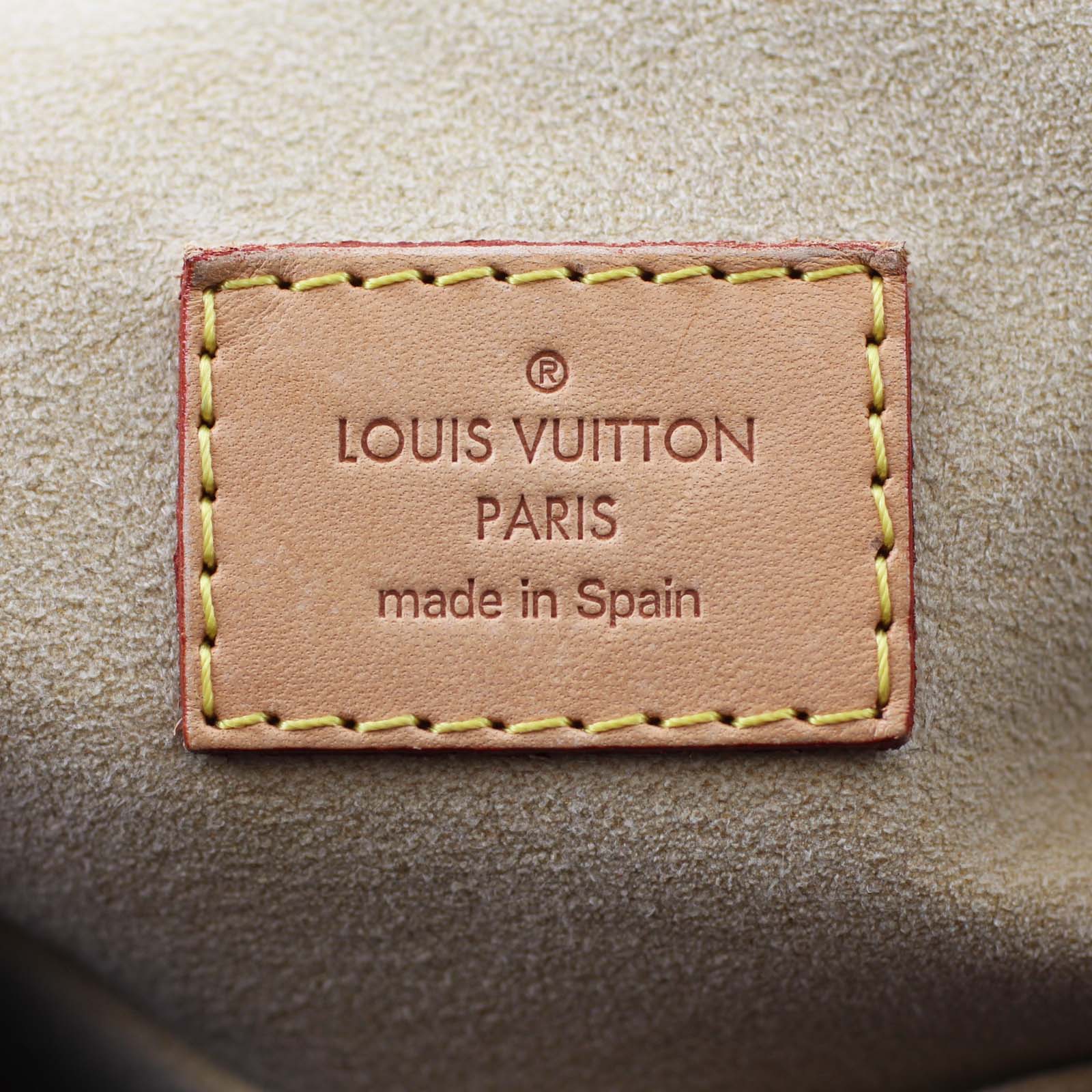 Louis Vuitton Artsy MM Monogram Made in Spain