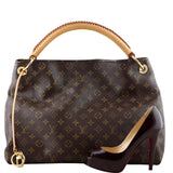 Louis Vuitton Artsy MM Monogram Scale