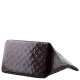 Louis Vuitton Bellevue GM Vernis Amarante Corner