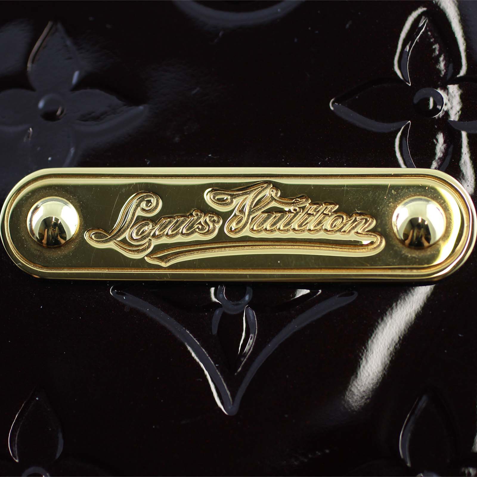 Louis Vuitton Bellevue GM Vernis Amarante Hardware