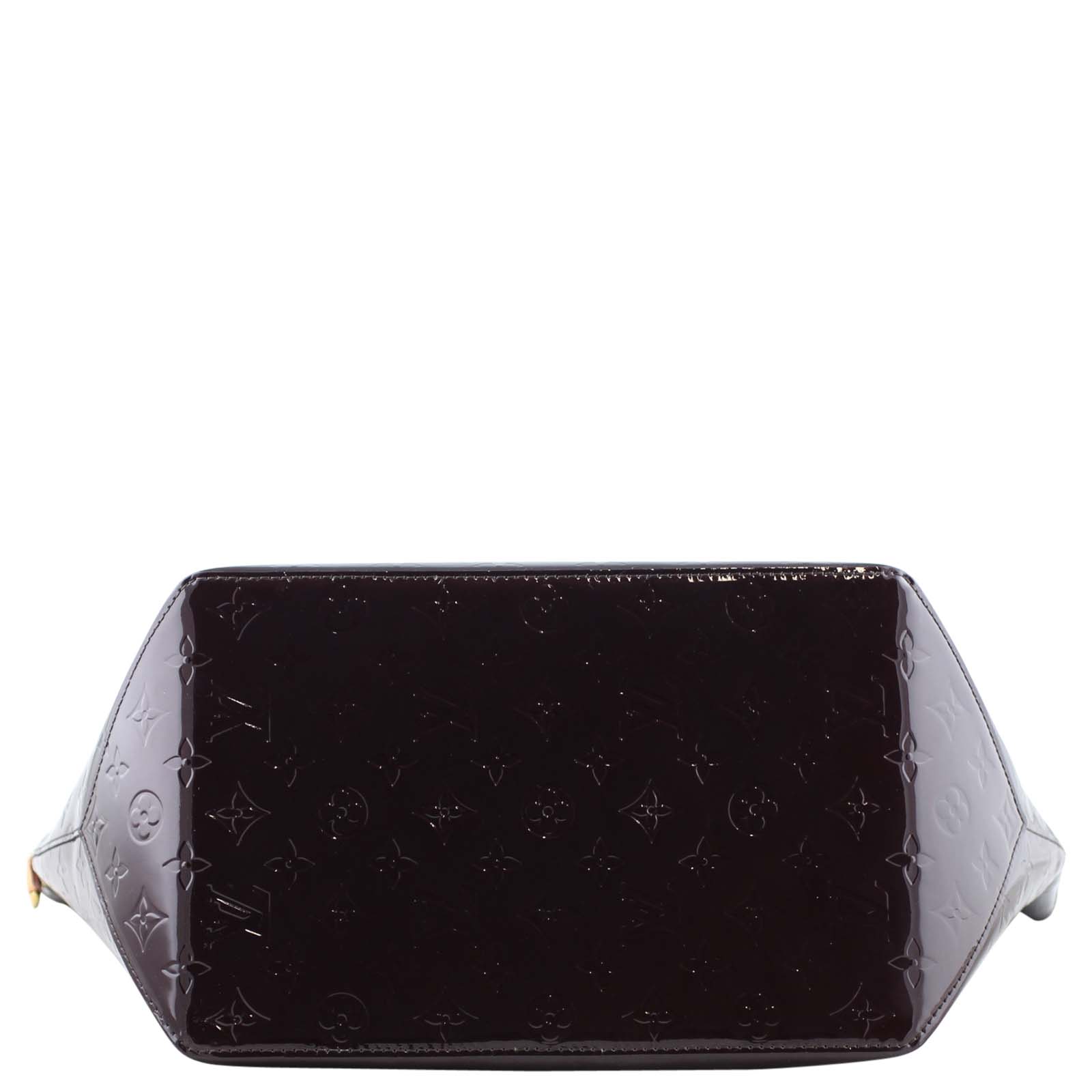 Louis Vuitton Bellevue GM Vernis Amarante Base