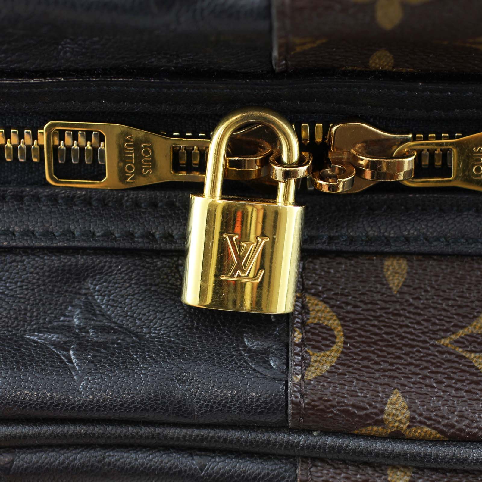 Louis Vuitton Marine Blocks Tote Padlock