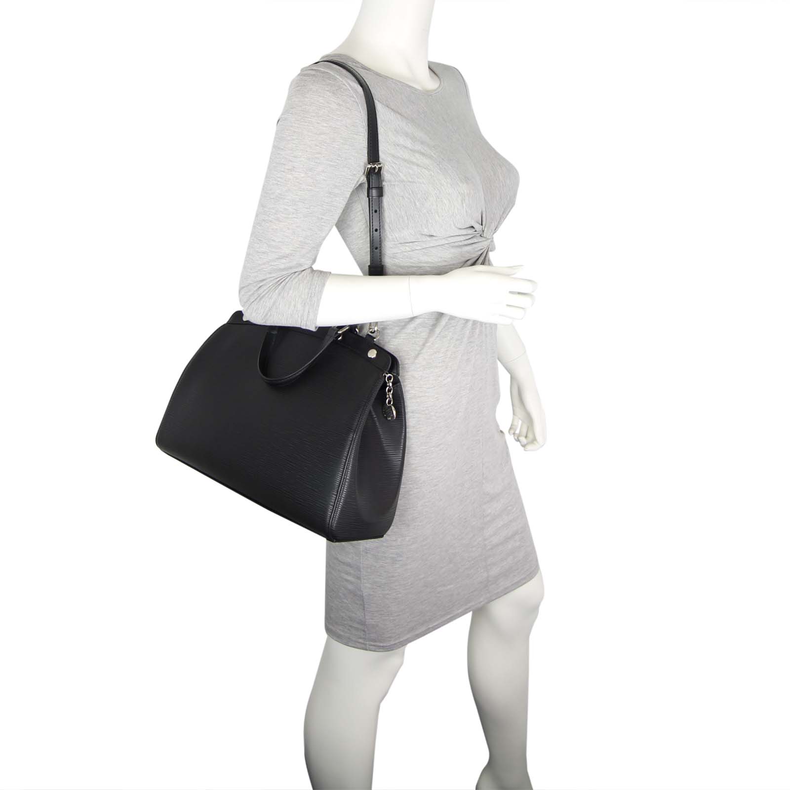 Louis Vuitton Evora MM Damier Ebene Scale