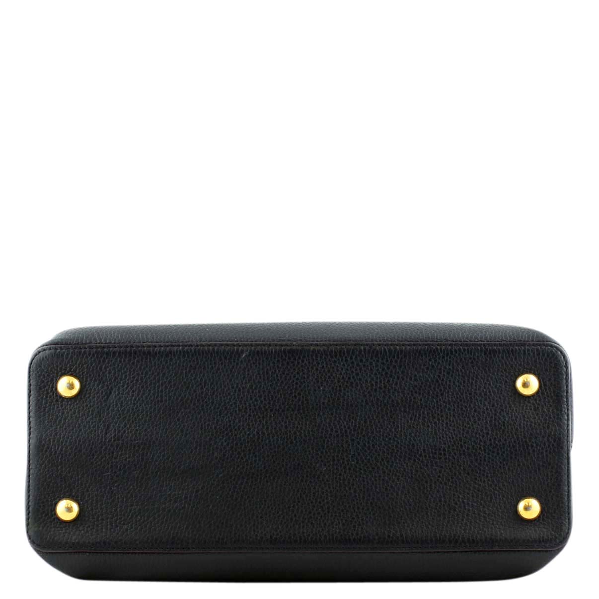 Louis Vuitton Capucines MM Base