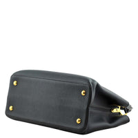 Louis Vuitton Capucines MM Corner