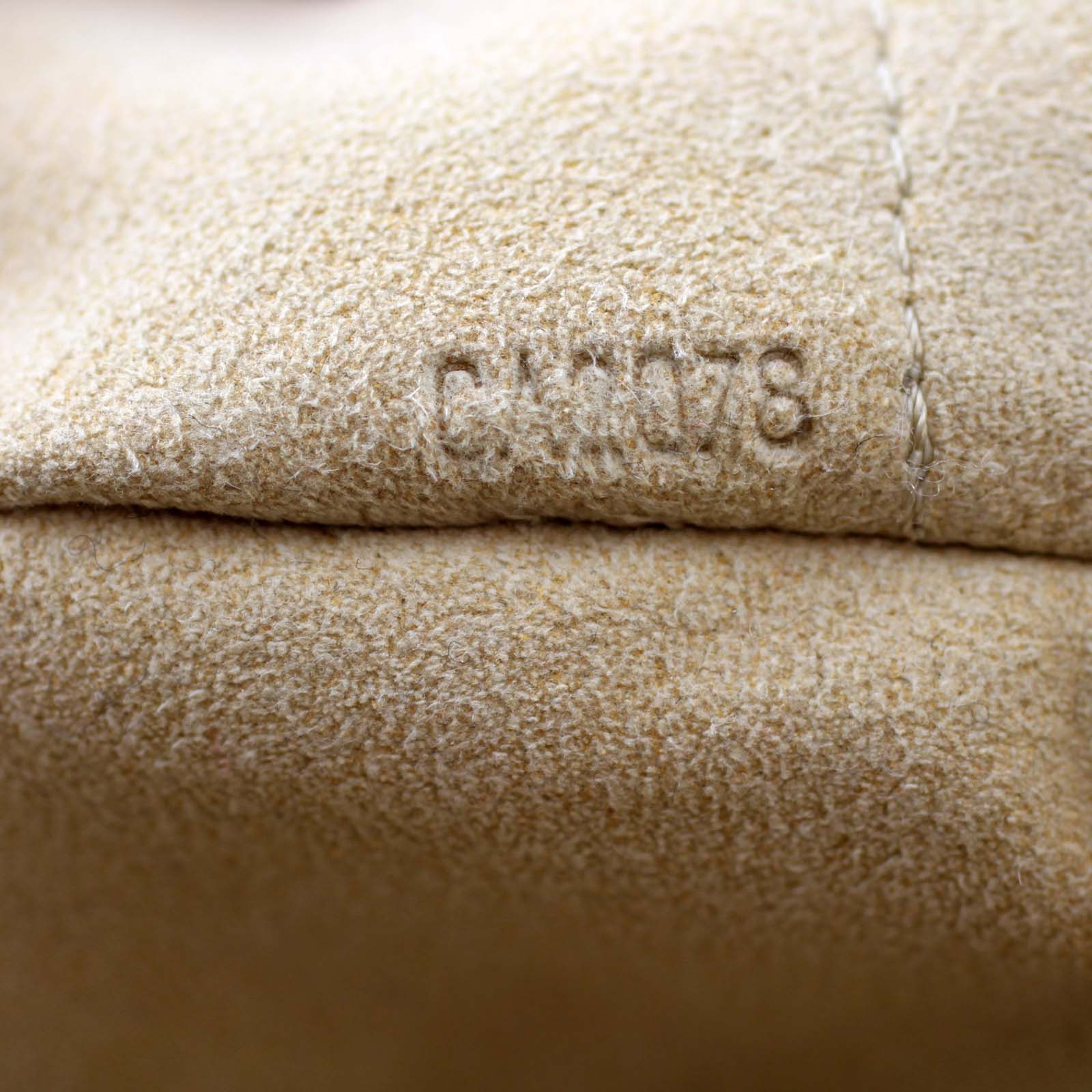 Louis Vuitton Hampstead GM Damier Azur Date Code