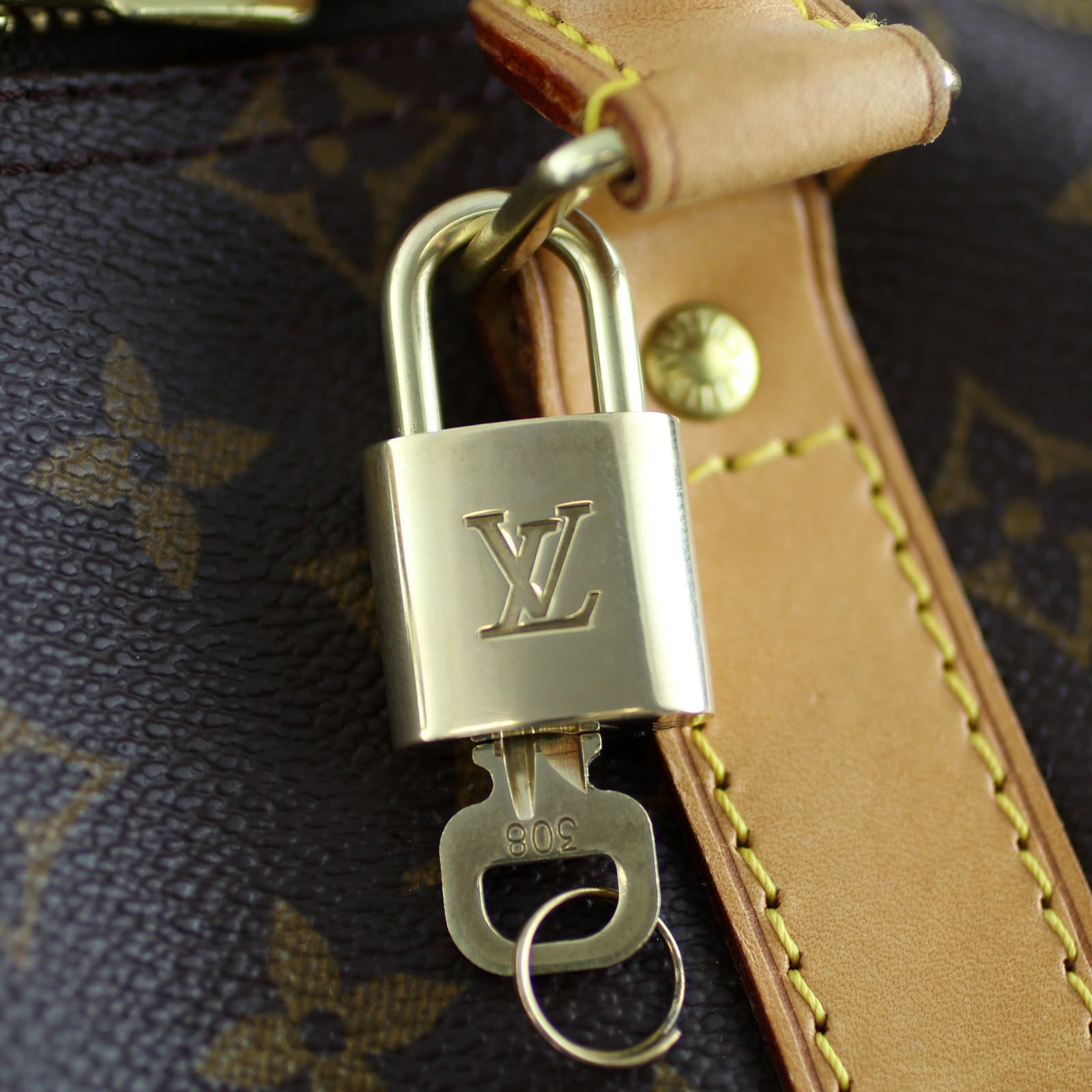 Louis Vuitton Keepall 45 Monogram Lock