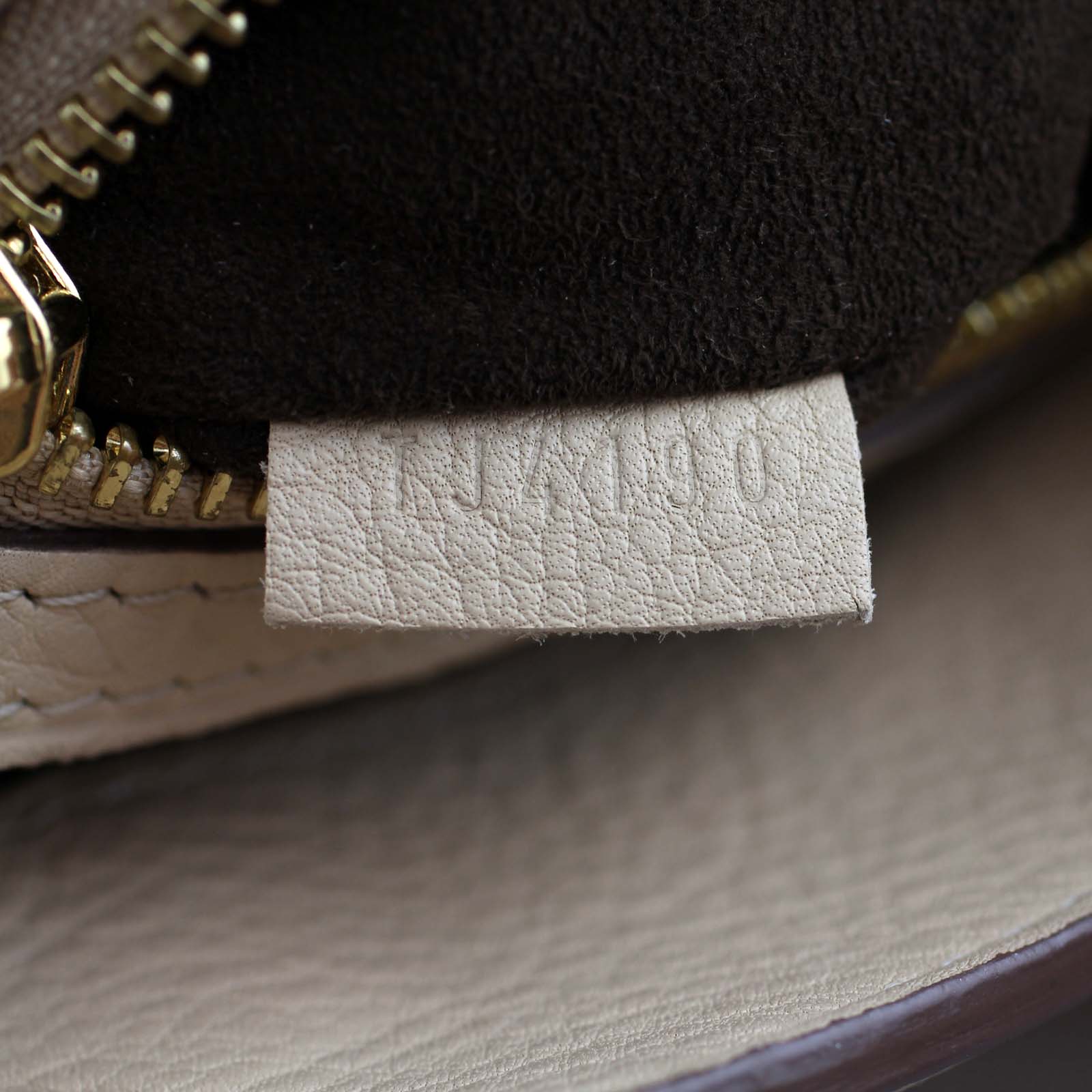 Louis Vuitton Mahina Cirrus PM date code