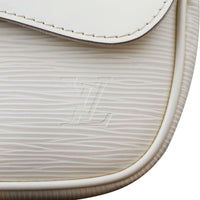 Louis Vuitton Montaigne Clutch Epi LV