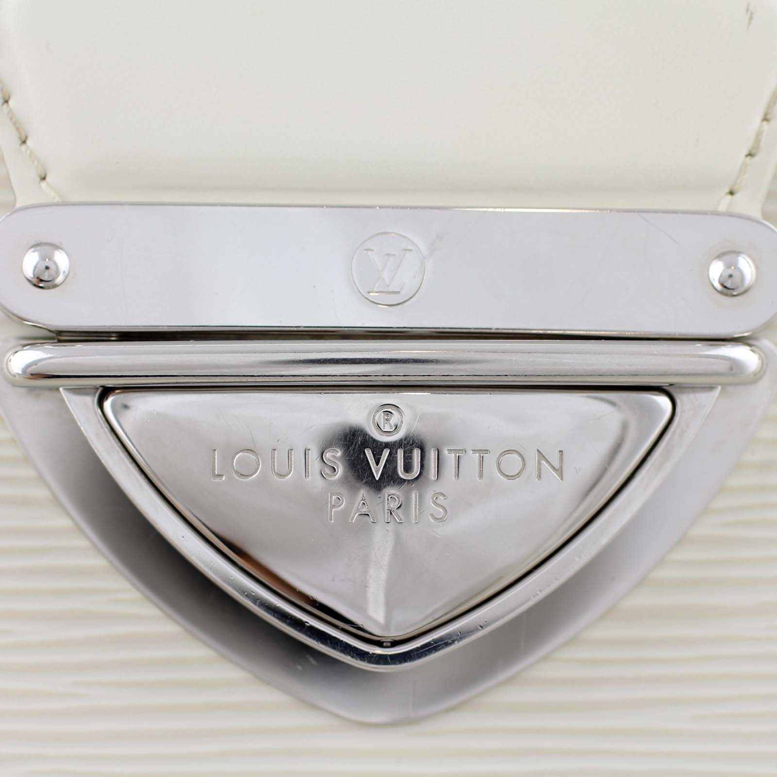Louis Vuitton Montaigne Bowling GM Epi clasp