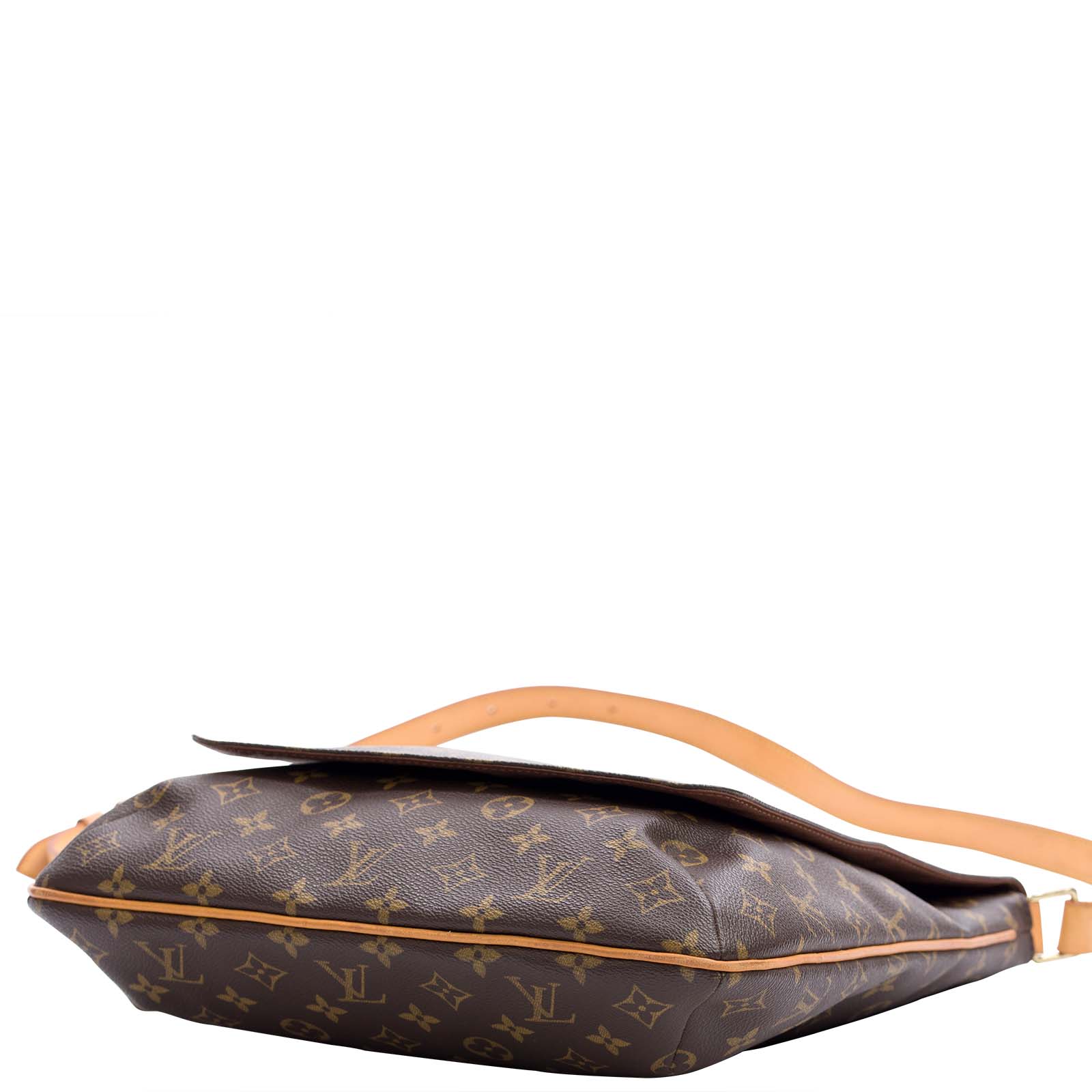 Louis Vuitton Musette Messenger Bag Corner