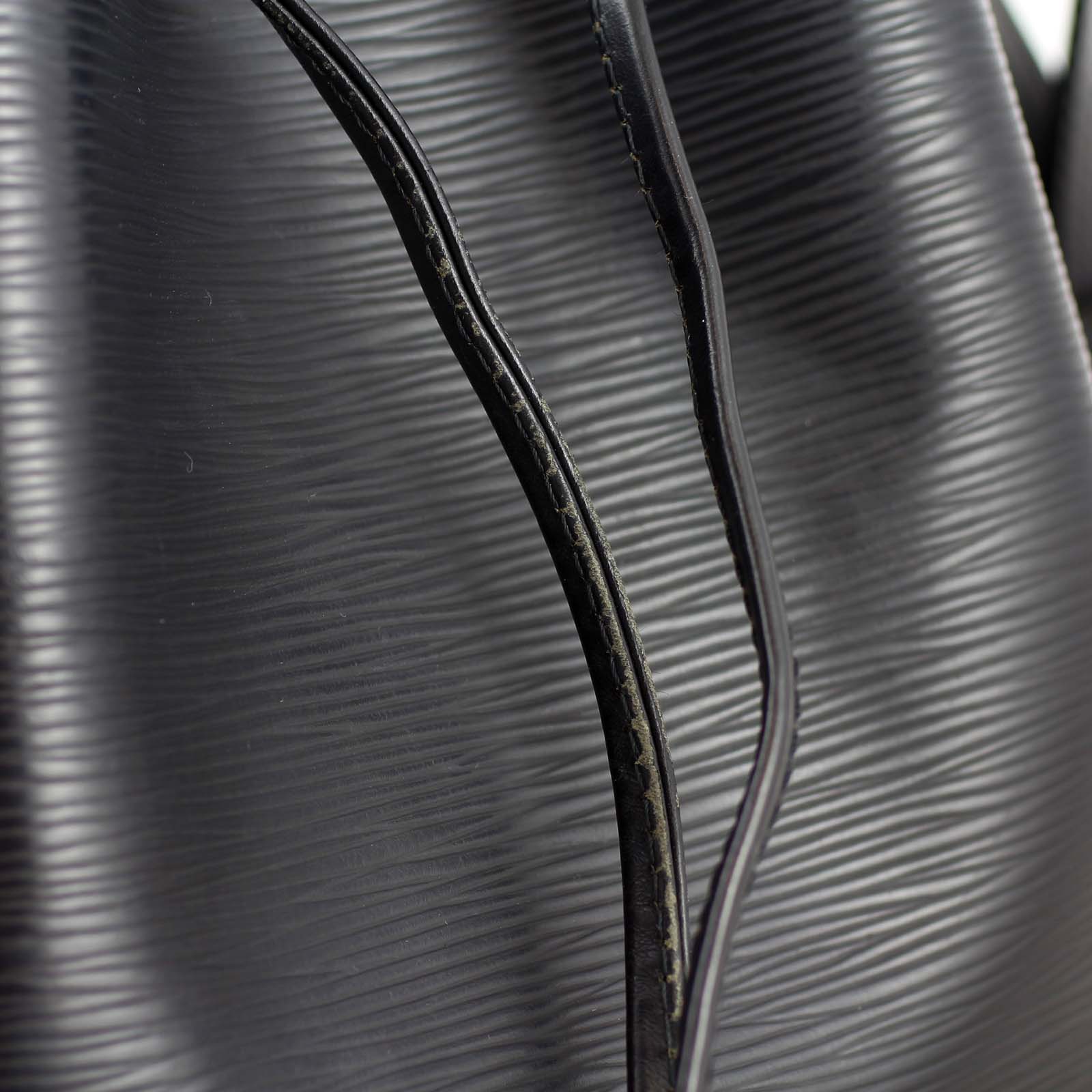 Louis Vuitton Petit Noé Epi Drawstrings