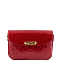 Louis Vuitton Rodeo Vernis Pomme D’amour Front 