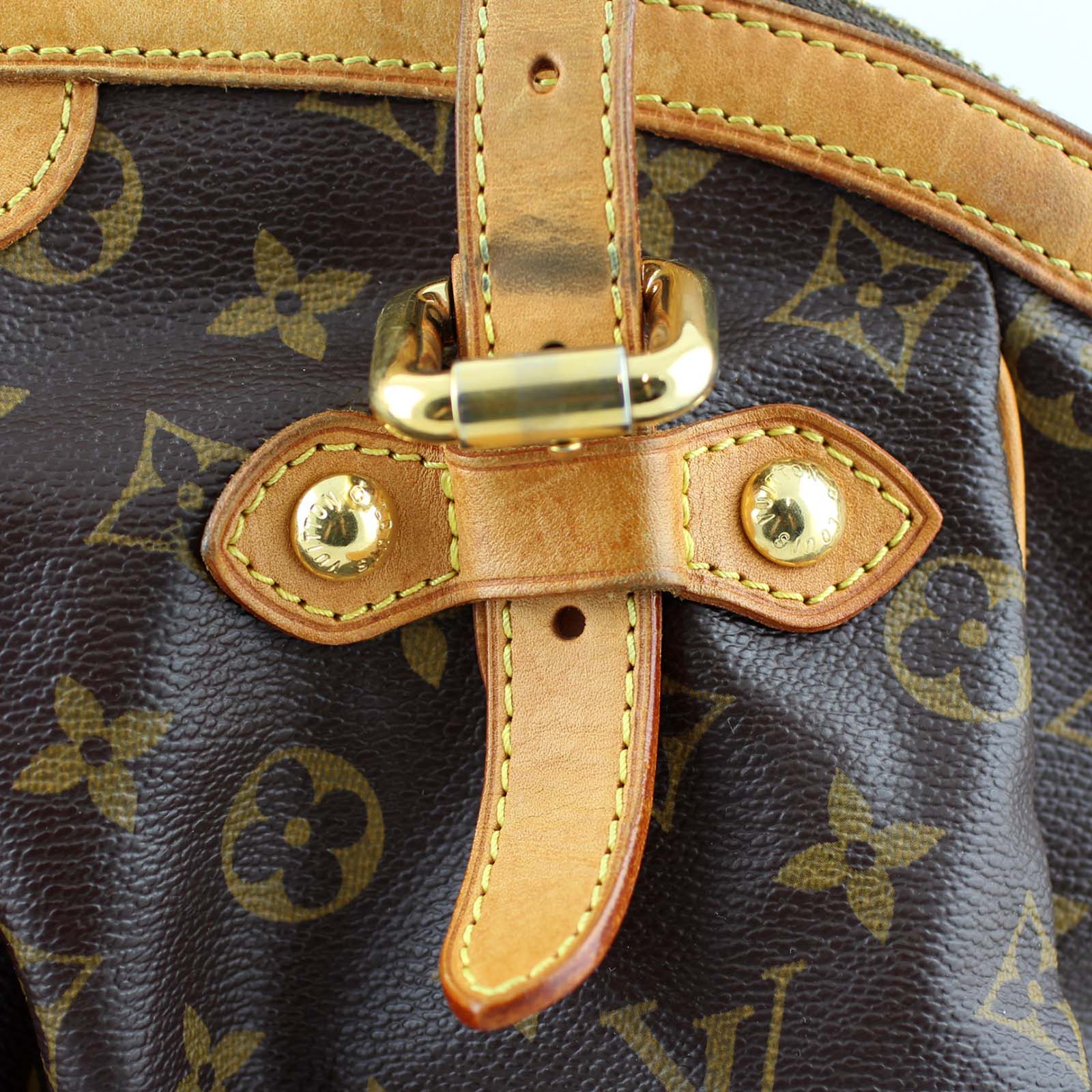 Louis Vuitton Tivoli Monogram GM Marks