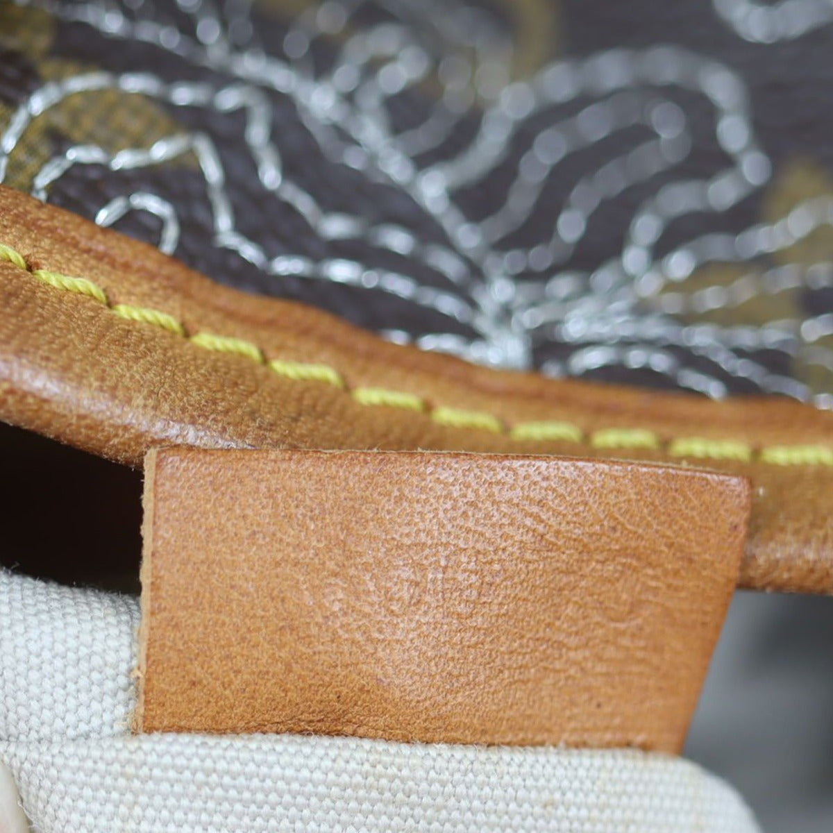 Louis Vuitton Batignolles Horizontal Monogram Dentelle Date code
