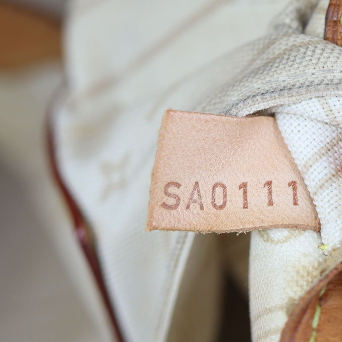 Louis Vuitton Neverfull MM Damier Azur Date code
