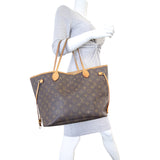 Louis Vuitton Neverfull MM Monogram Mannequin
