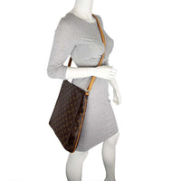 Louis Vuitton Musette Messenger Bag Scale