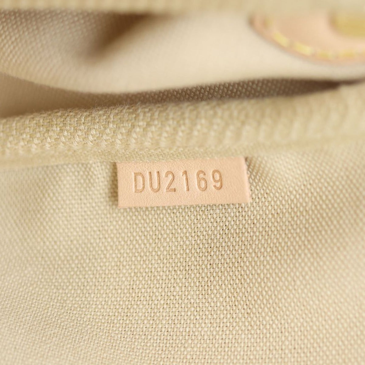 Louis Vuitton Favorite MM Damier Azur Date code
