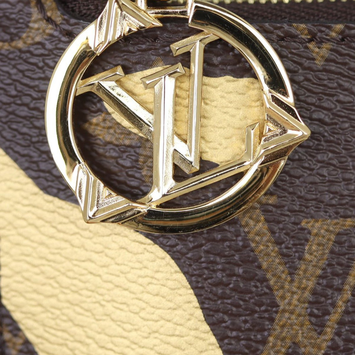 Louis Vuitton Neverfull Pochette Monogram LVxLOL Hardware
