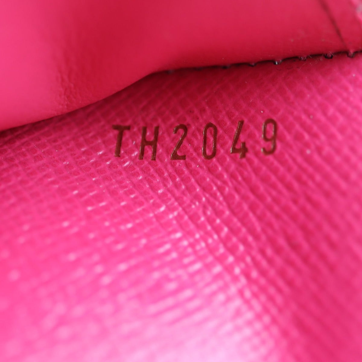 Louis Vuitton Koala Wallet Multicolore Date code
