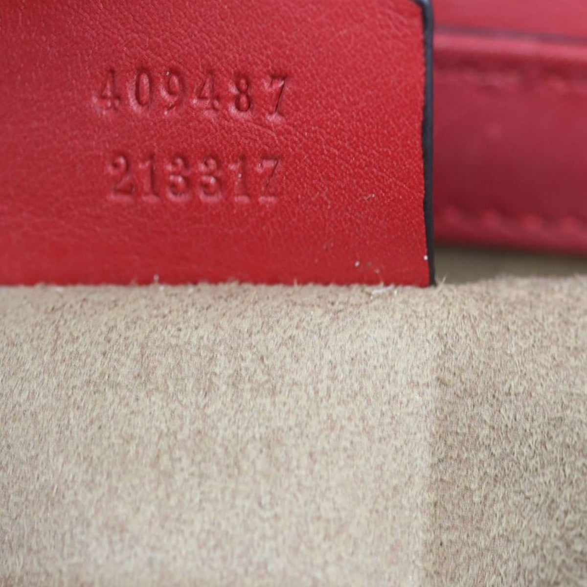 Gucci GG Supreme Padlock Small Bag Date code

