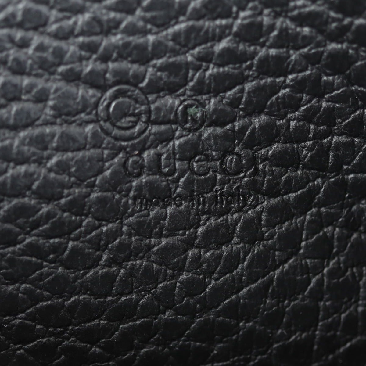 Gucci Interlocking G Chain Wallet Stamp
