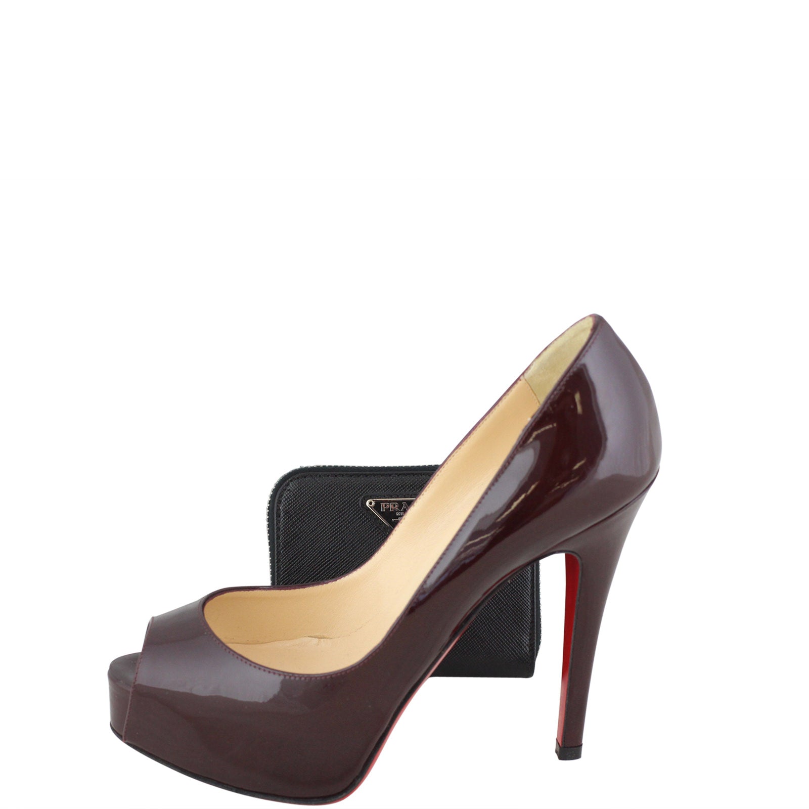 Prada Saffiano Coin Purse Scale