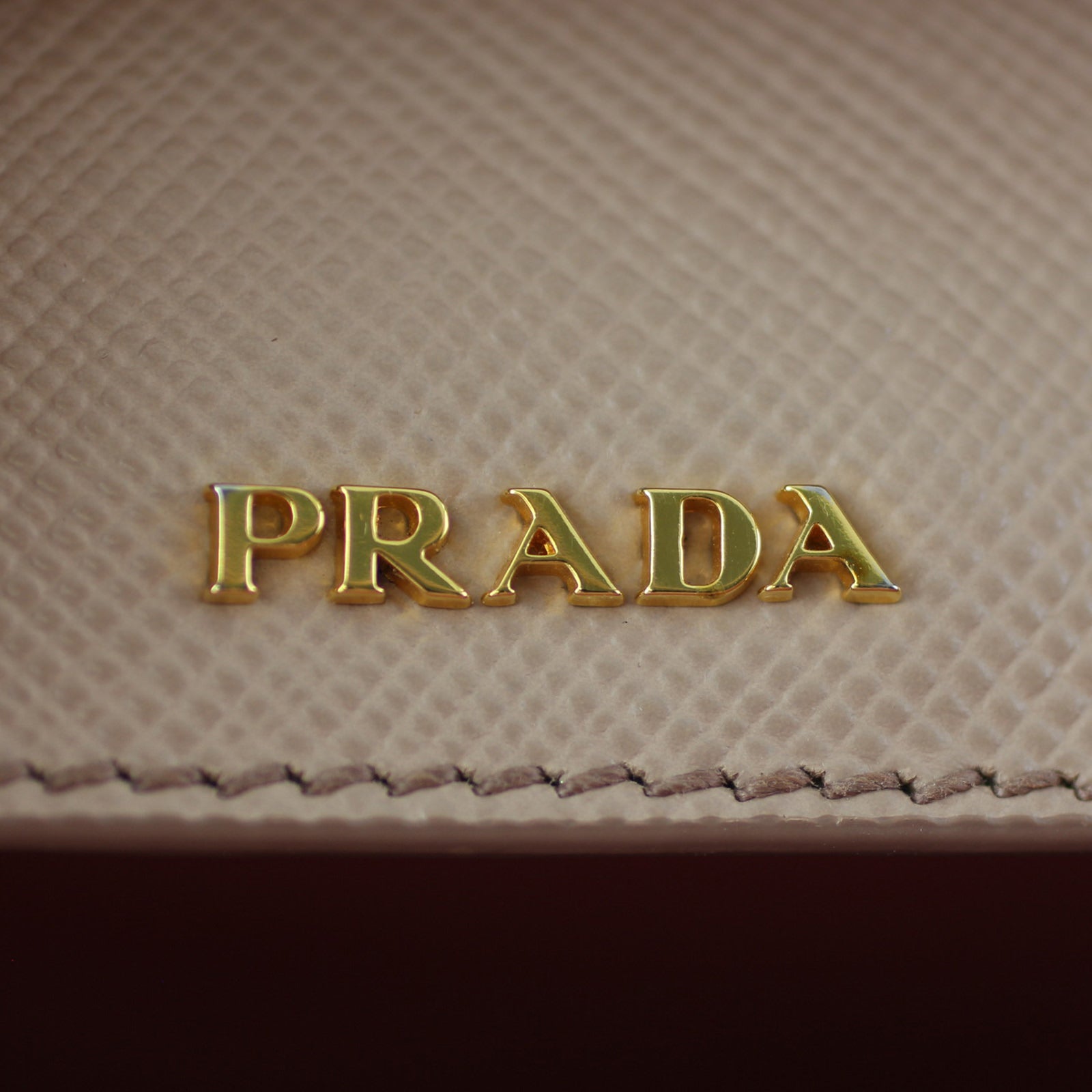 Prada Saffiano Cuir Double Bag Medium Exterior