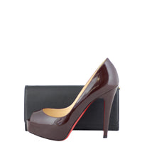 Prada Saffiano Lux Chain Wallet Scale