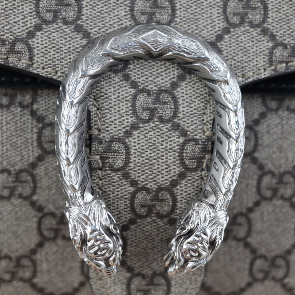 Gucci Dionysus GG Supreme Small Shoulder Bag