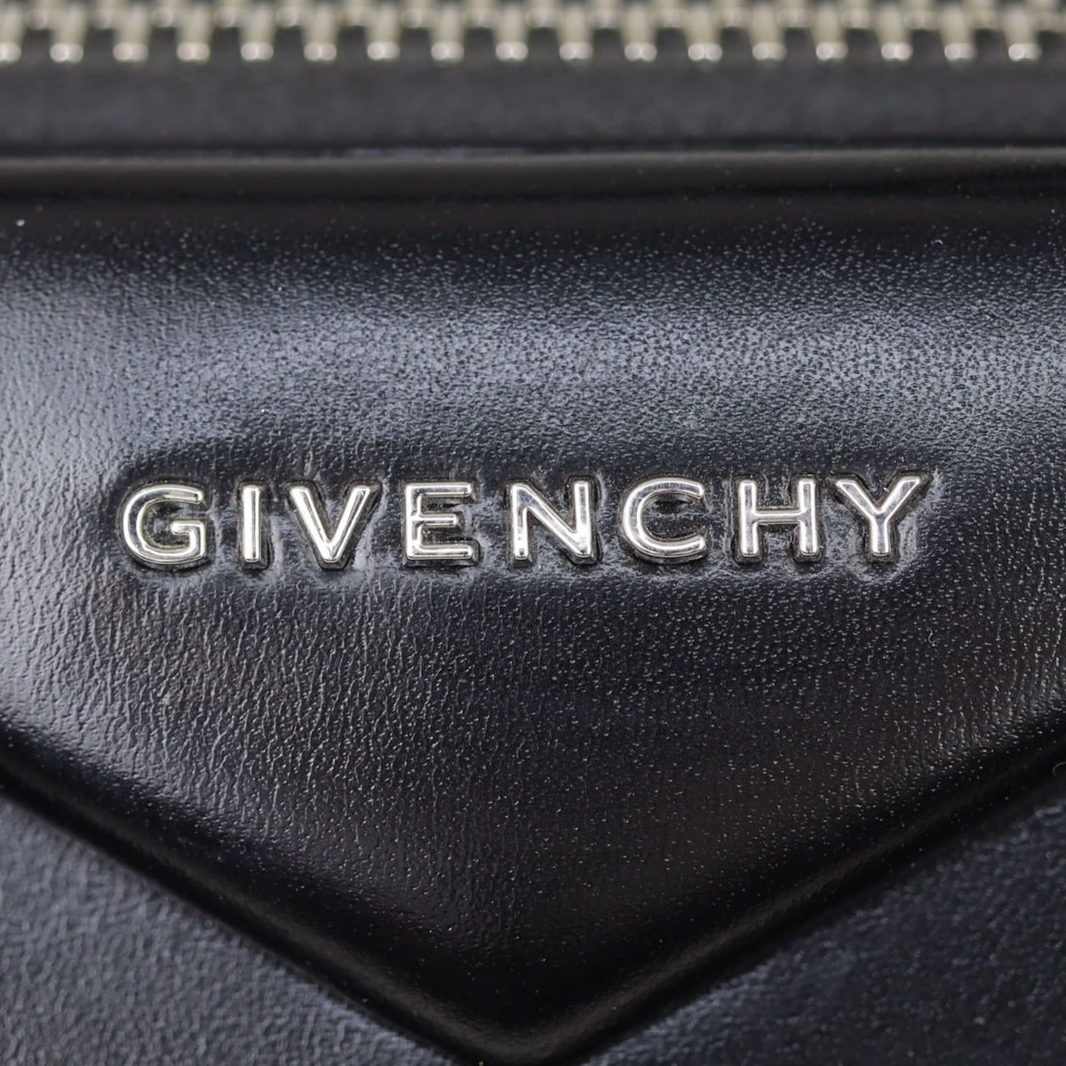 Givenchy Antigona Small Hardware
