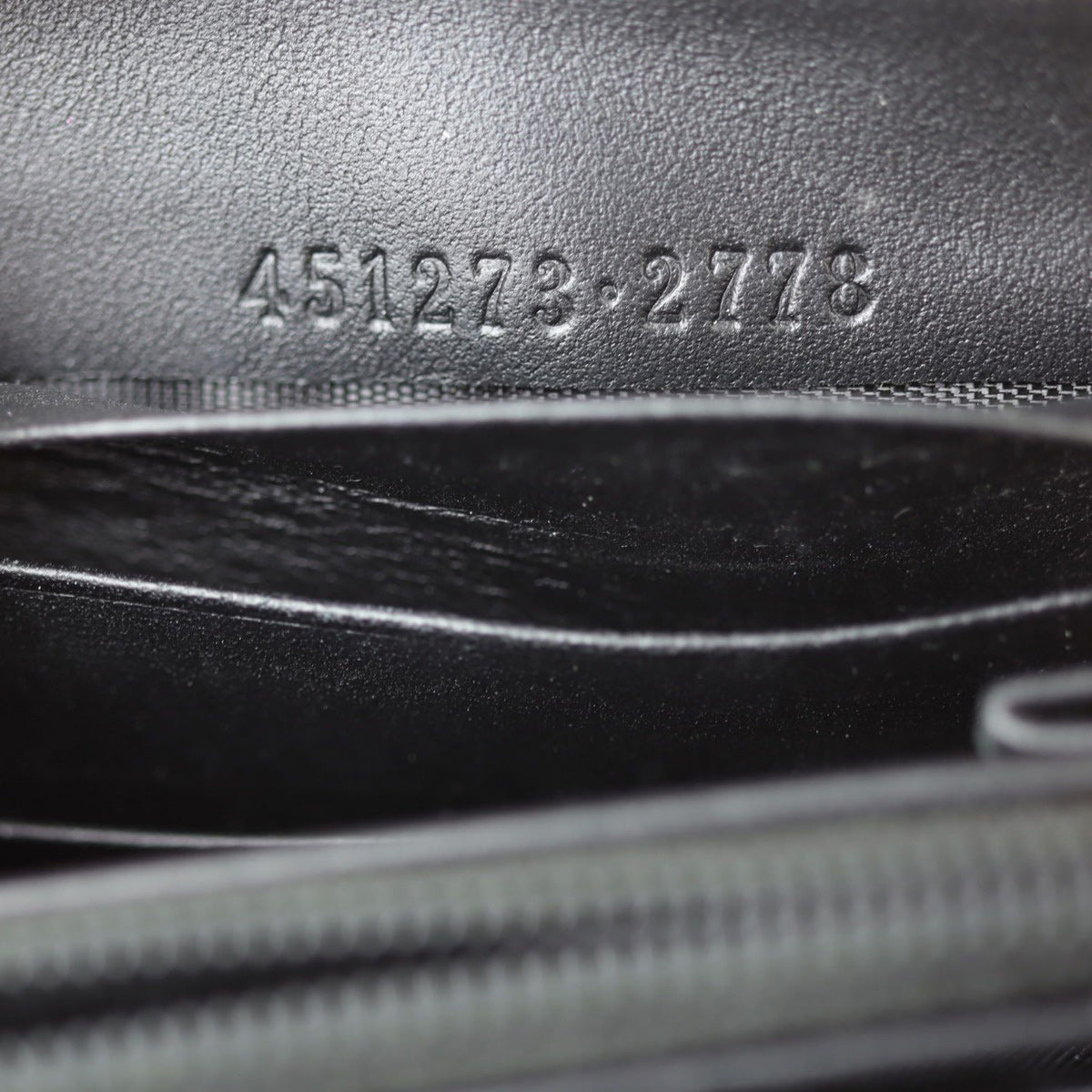 Gucci GG Supreme Angry Cat Zip Around Wallet Date code
