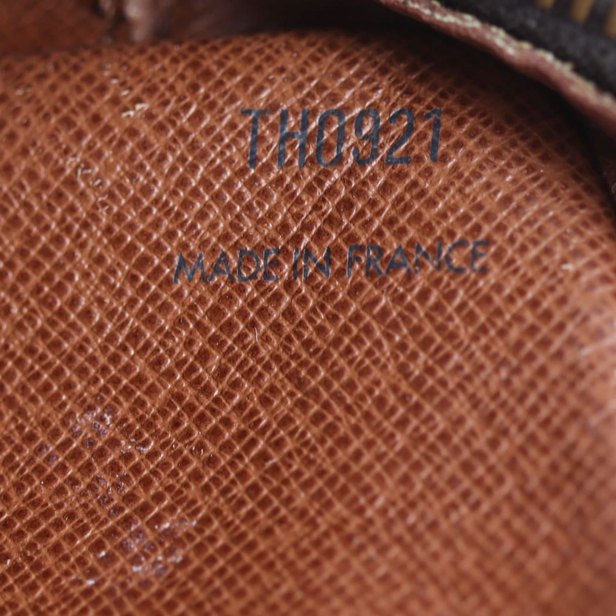 Louis Vuitton Jeune Fille Crossbody Monogram Date code
