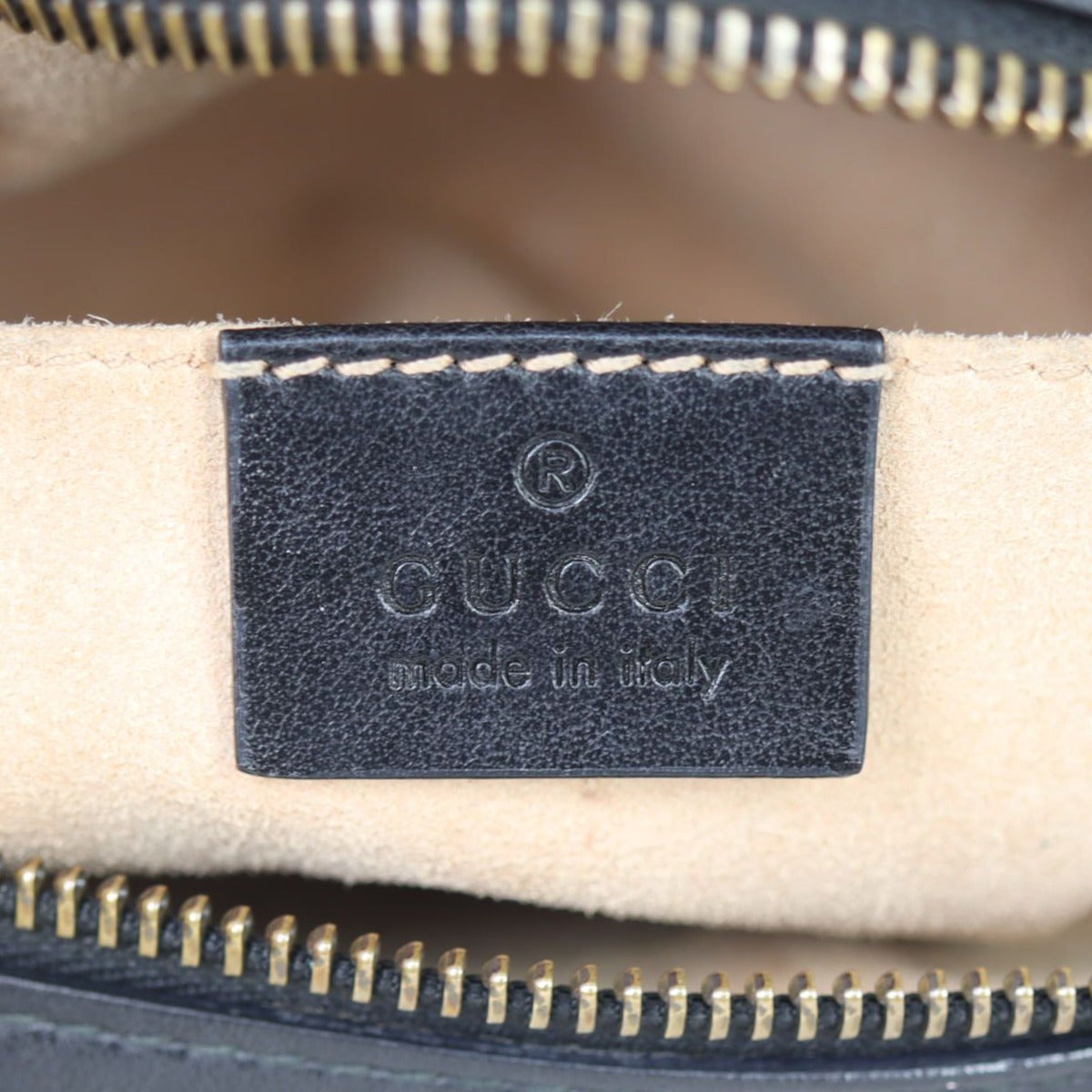 Gucci GG Marmont Mini Camera Bag Stamp
