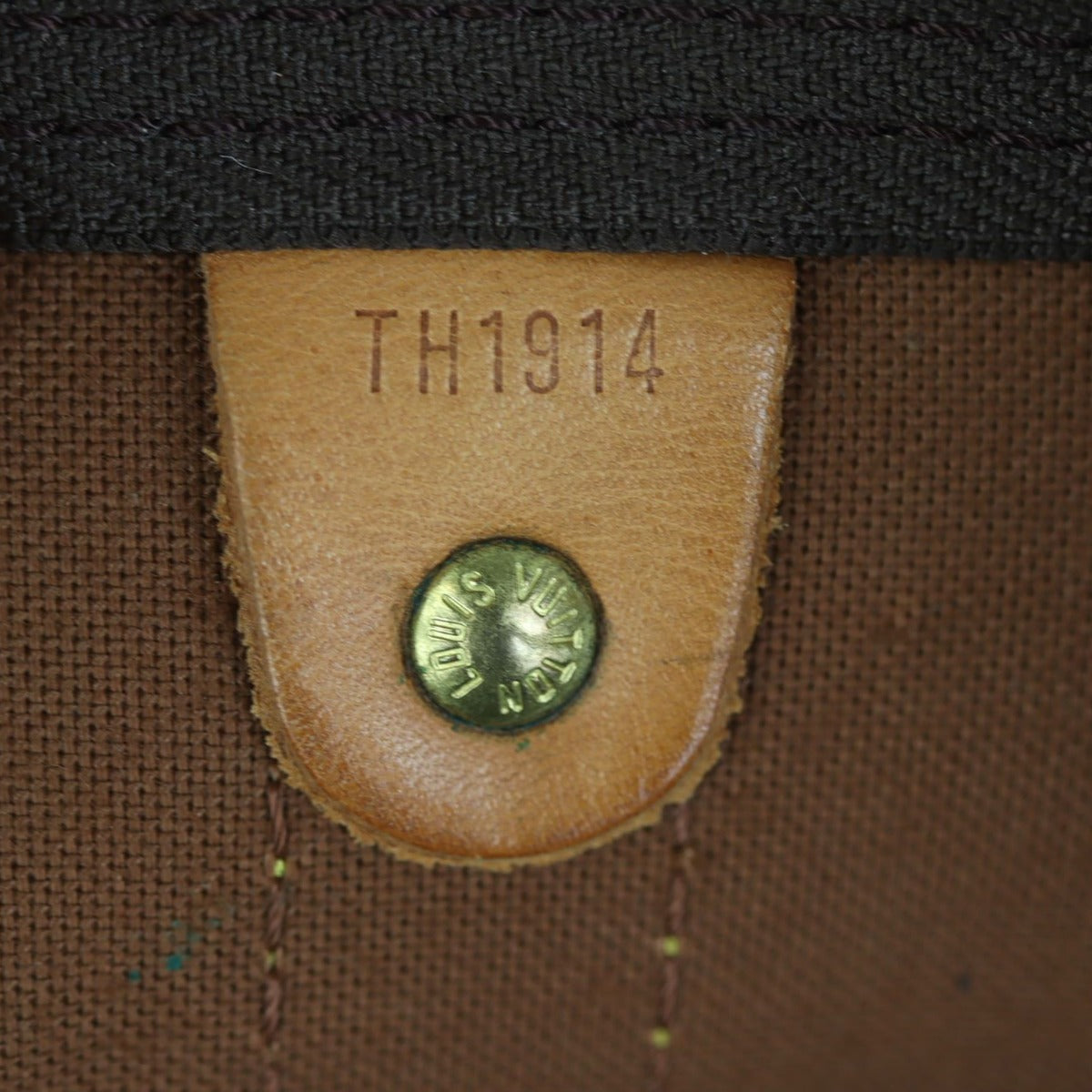 Louis Vuitton Keepall 55 Bandouliere Monogram Date code
