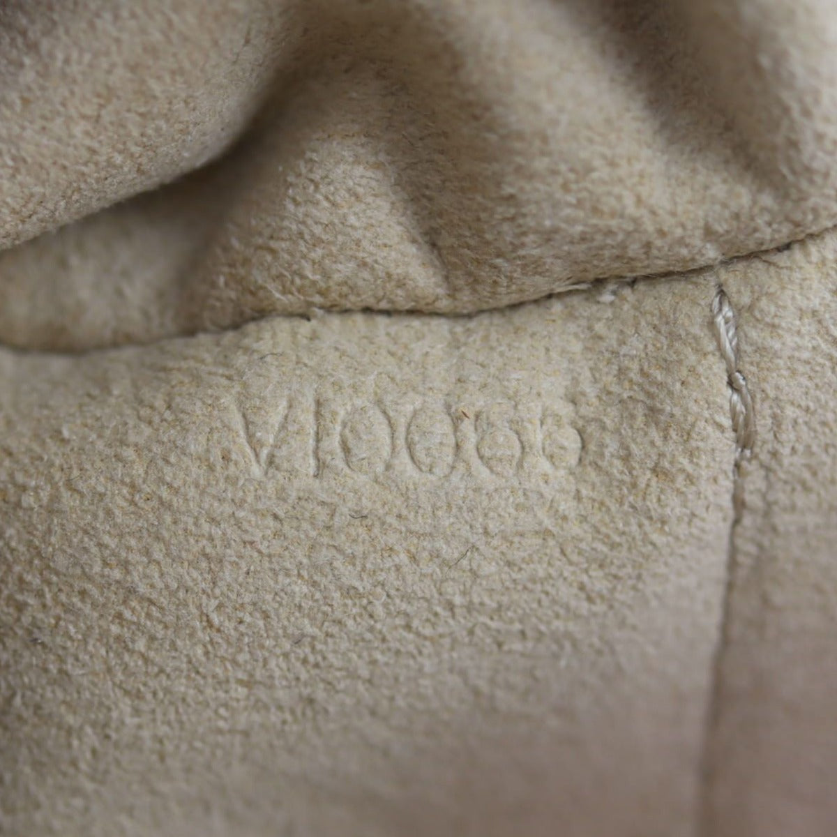 Louis Vuitton Manhattan PM Monogram Date code
