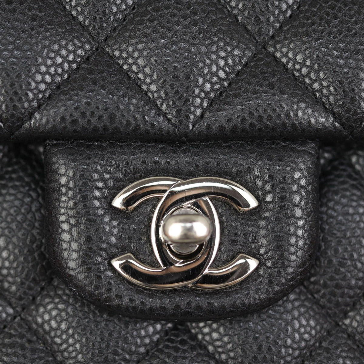 Chanel Paris-Edinburgh Quilted Flap Large Tote Hardware
