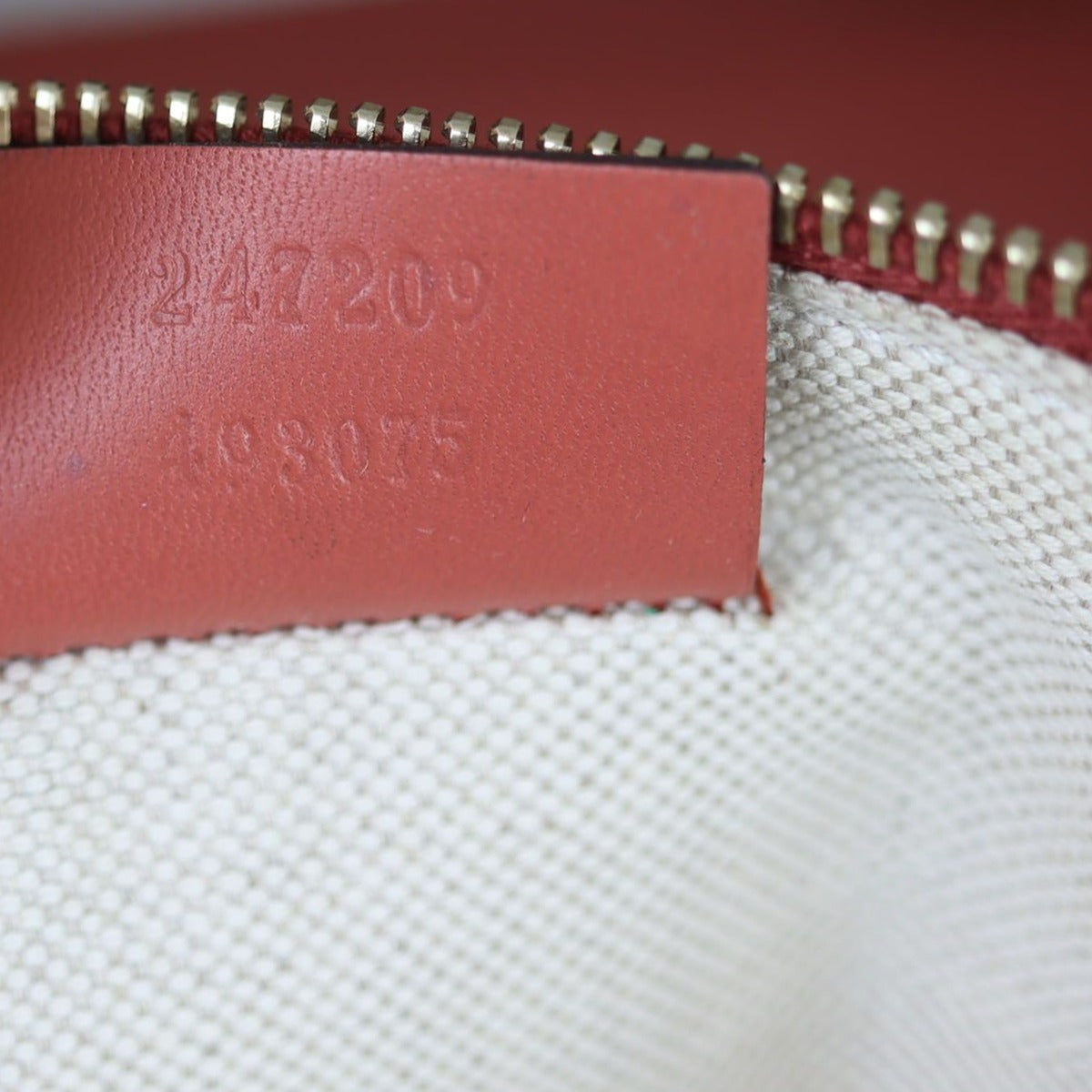 Gucci GG Canvas Craft Tote with Pouch Date code
