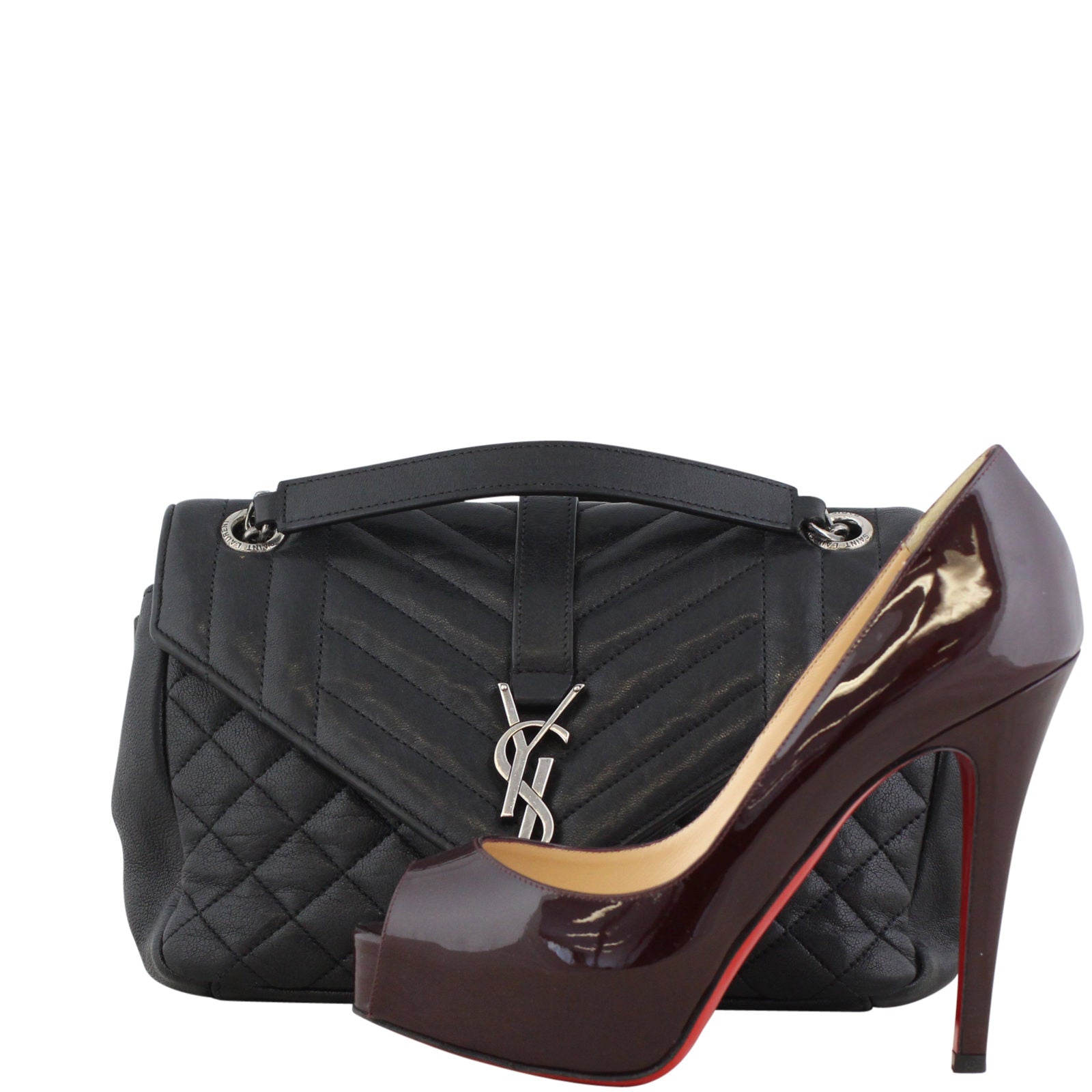 Saint Laurent Classic Medium Tri-Quilt Soft Envelope Scale